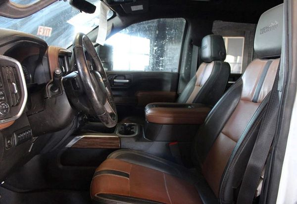 2021 CHEVROLET SILVERADO High Country