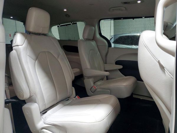 2017 CHRYSLER PACIFICA — PSRS