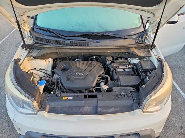 2015 KIA SOUL GL(Middle-low grade) — Engine bay