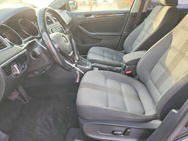 2017 VOLKSWAGEN JETTA SE — DENT