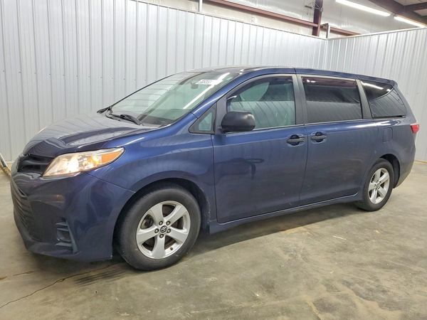 2019 TOYOTA SIENNA — DSFA — Front 3/4