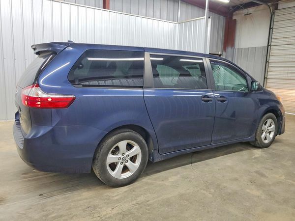 2019 TOYOTA SIENNA L — PSRA
