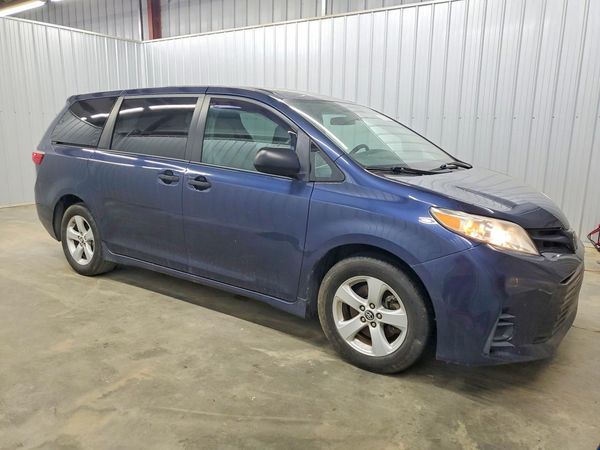2019 TOYOTA SIENNA L — Passenger 3/4