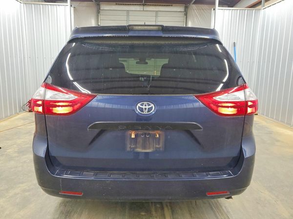 2019 TOYOTA SIENNA L — DIRR