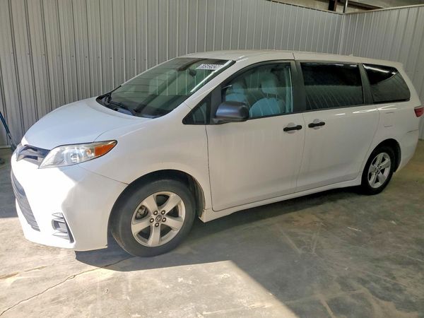 2019 TOYOTA SIENNA — DSFA — Front 3/4
