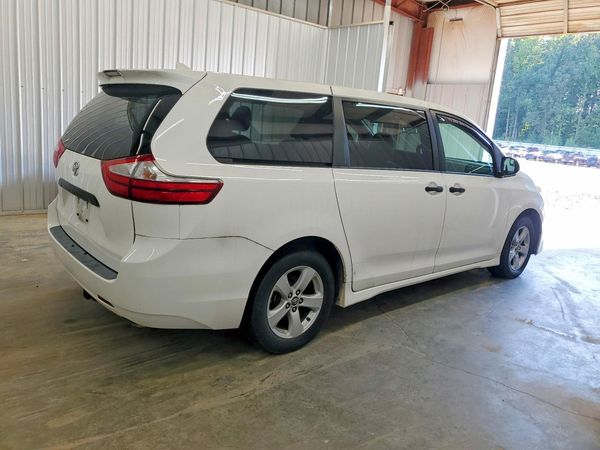 2019 TOYOTA SIENNA L — PSRA