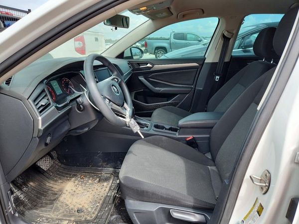 2019 VOLKSWAGEN JETTA — DENT