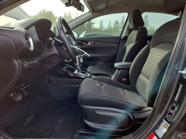 2021 KIA FORTE EX — DENT