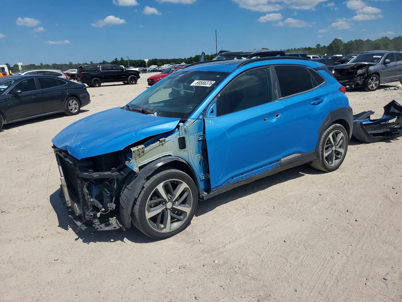 2019 HYUNDAI KONA Limited — Front 3/4