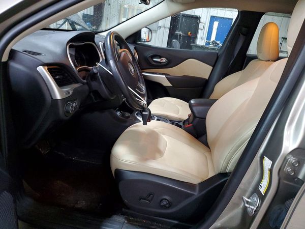 2017 JEEP CHEROKEE — DENT