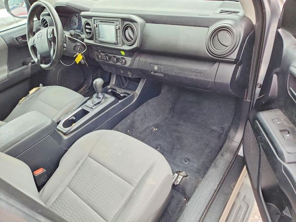 2019 TOYOTA TACOMA SR5 — CKPT