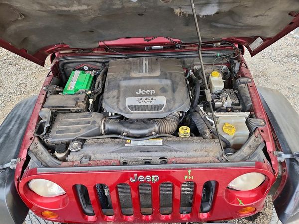 2012 JEEP WRANGLER Sahara — Engine bay