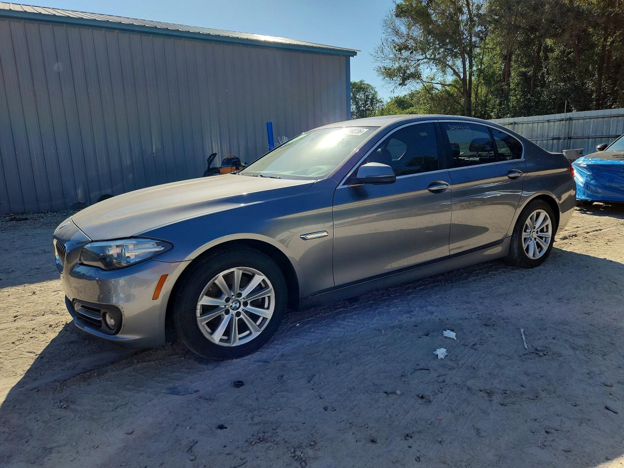 2015 BMW 528 — Front 3/4
