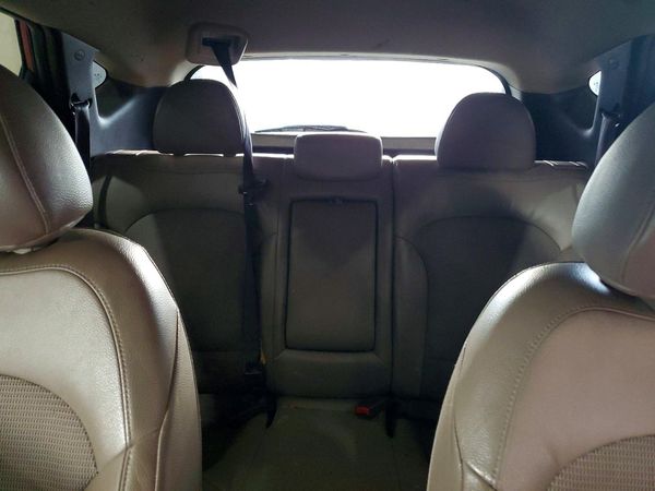 2015 HYUNDAI TUCSON GL (Middle-Low) — SUVN