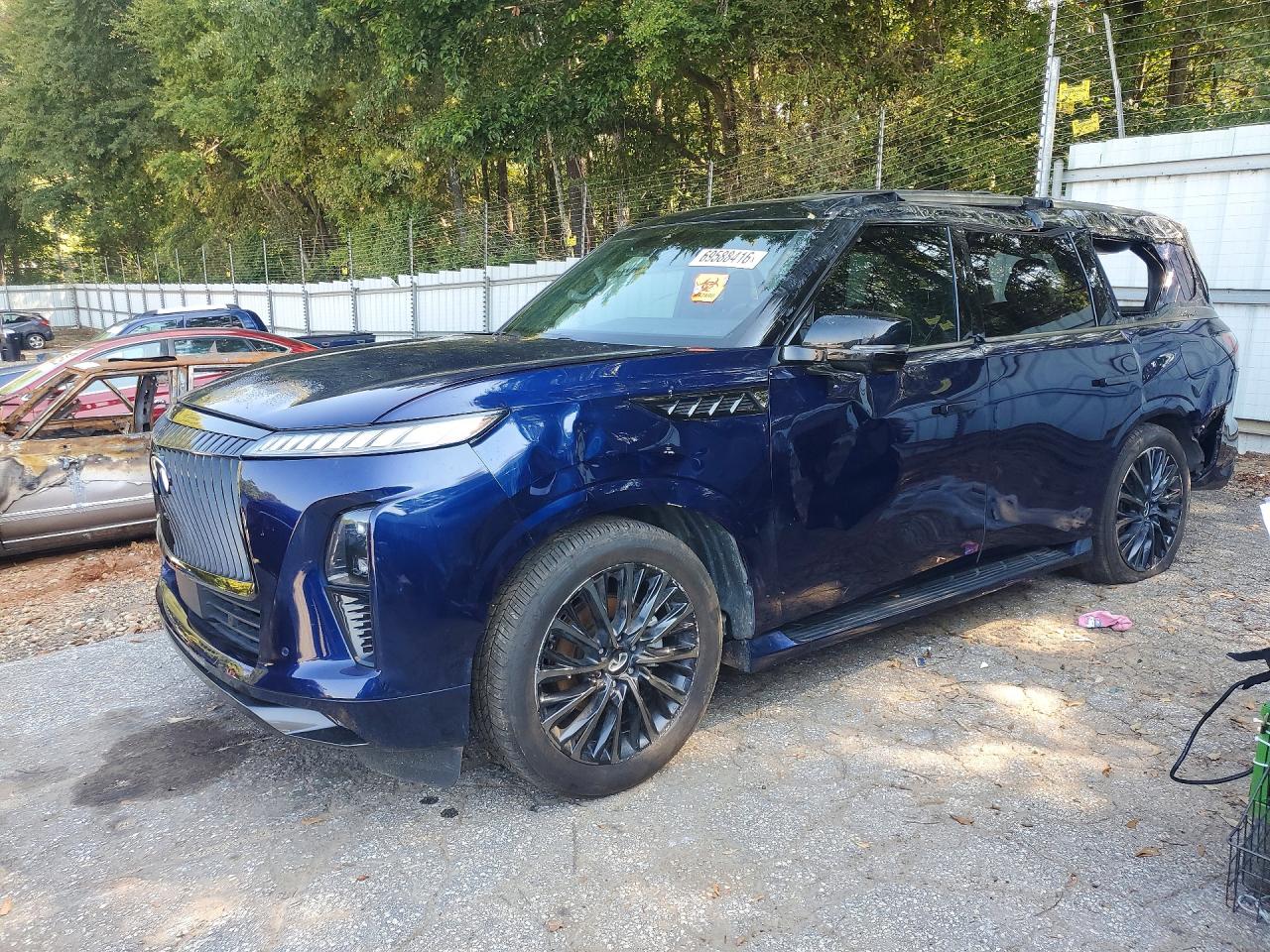 2025 INFINITI QX80 Autograph — Front 3/4