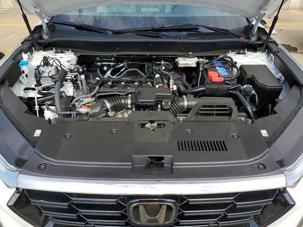 2026 HONDA CR-V — Engine bay