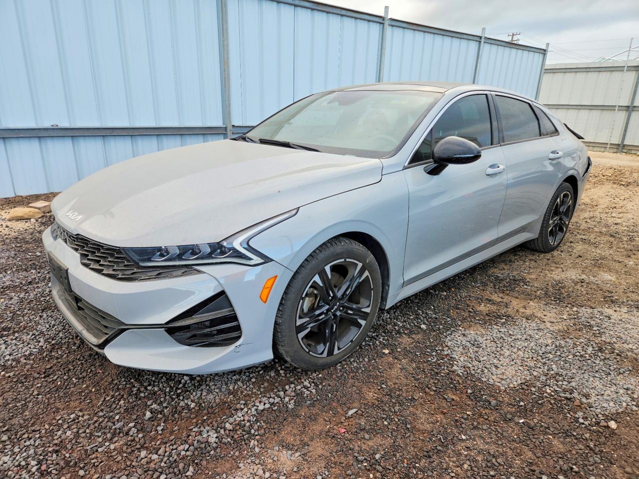 2022 KIA K5 — Front 3/4