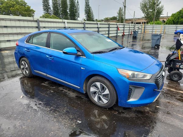 2017 HYUNDAI IONIQ Blue — Passenger 3/4