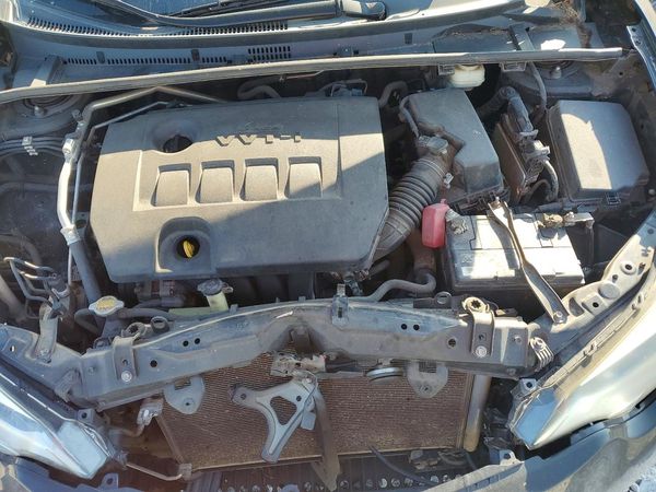 2016 TOYOTA COROLLA L/LE — Engine bay