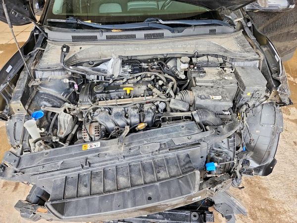 2021 HYUNDAI KONA — Engine bay