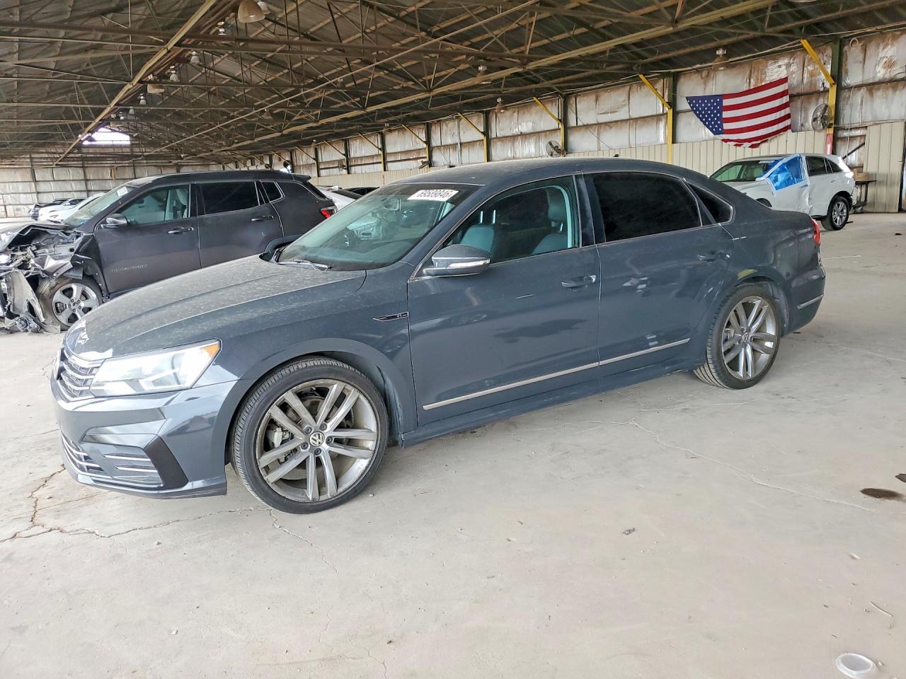 2017 VOLKSWAGEN PASSAT R-Line — Front 3/4