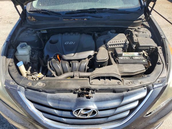 2013 HYUNDAI SONATA — Engine bay