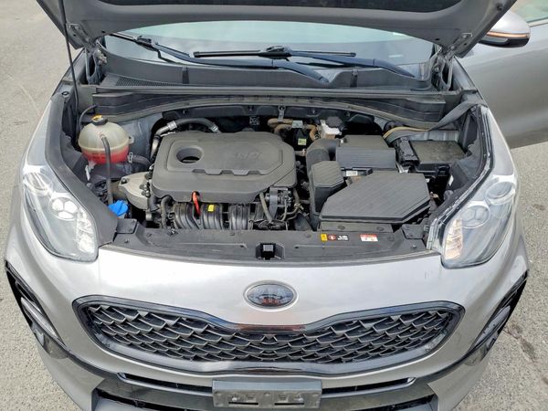 2021 KIA SPORTAGE S — Engine bay