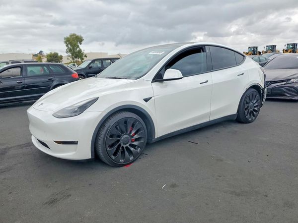 2022 TESLA MODEL Y — Front 3/4