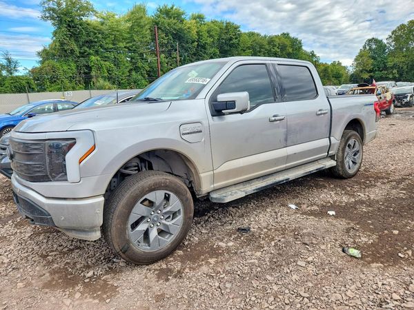 2023 FORD F150 — Front 3/4