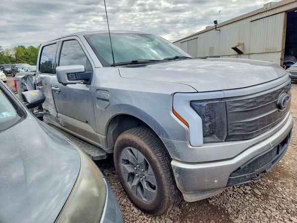 2023 FORD F150 — Passenger 3/4