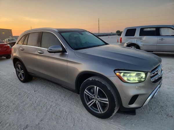 2020 MERCEDES-BENZ GLC — Passenger 3/4