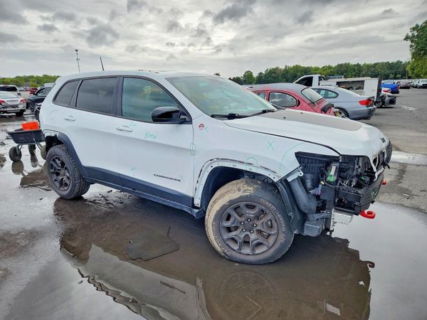 2022 JEEP CHEROKEE Trailhawk — Passenger 3/4