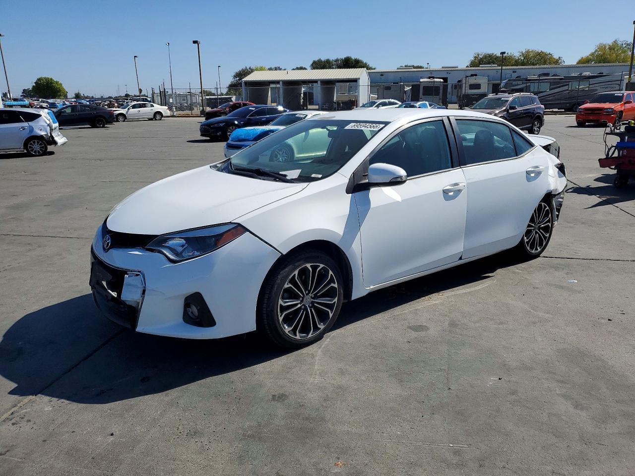2015 TOYOTA COROLLA L/LE — Front 3/4