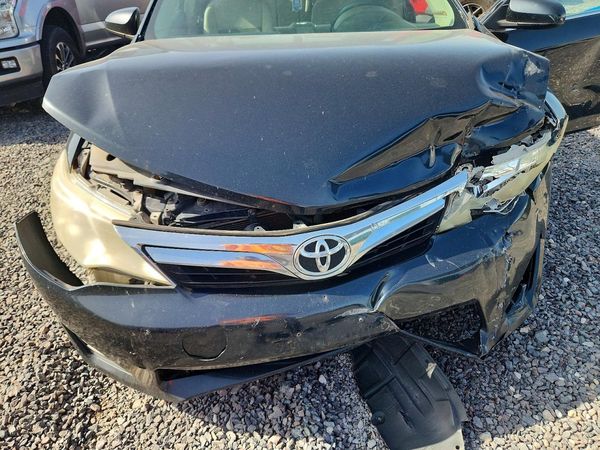 2012 TOYOTA CAMRY — Engine bay