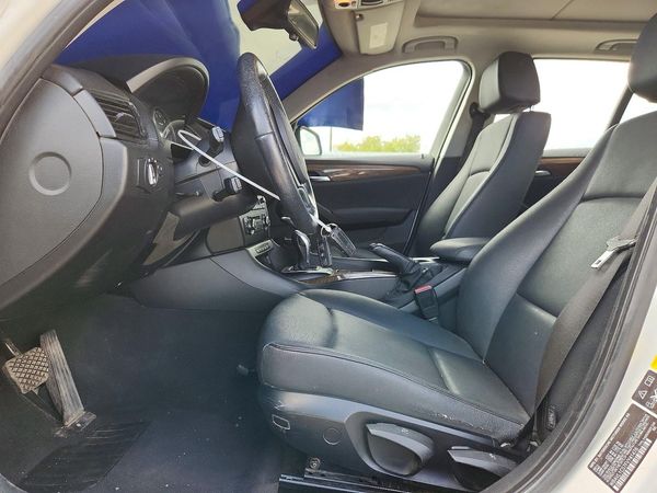 2015 BMW X1 xDrive28i — DENT