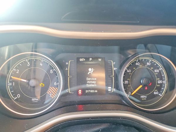 2015 JEEP CHEROKEE Latitude — ODOM