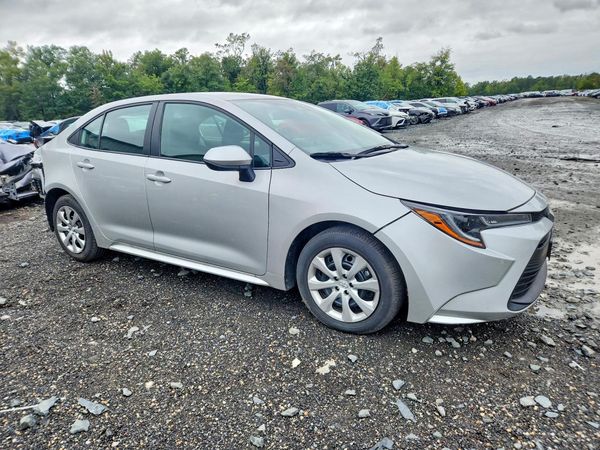 2025 TOYOTA COROLLA LE — Passenger 3/4