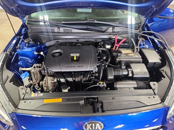 2019 KIA FORTE — Engine bay