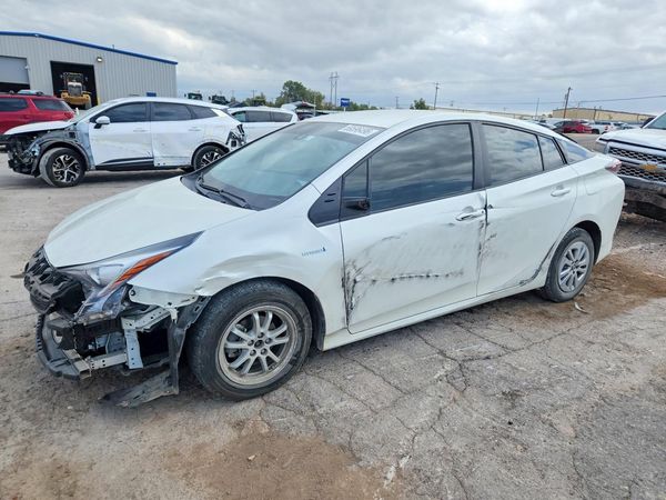 2017 TOYOTA PRIUS — DSFA — Front 3/4