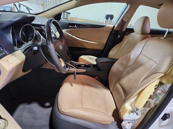 2013 HYUNDAI SONATA — DENT