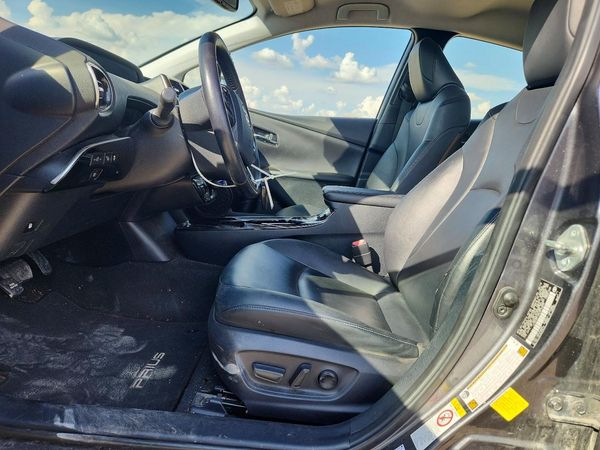 2019 TOYOTA PRIUS L/LE/XLE/LTD. — DENT