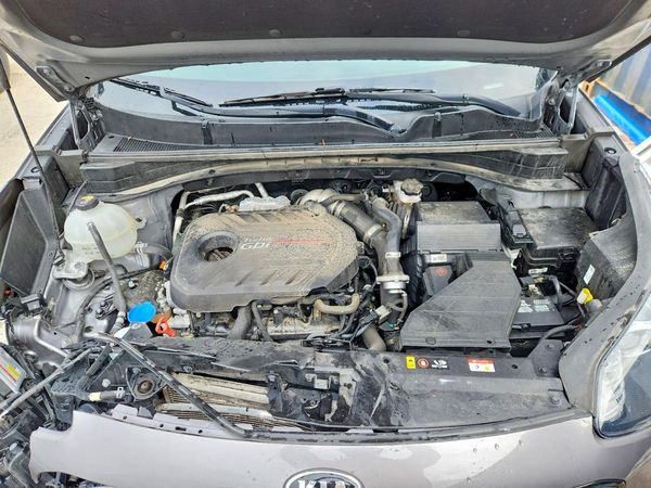 2019 KIA SPORTAGE SX — Engine bay
