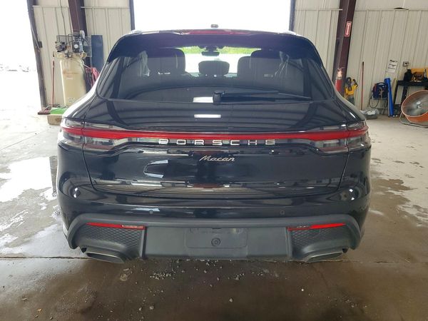 2022 PORSCHE MACAN — DIRR
