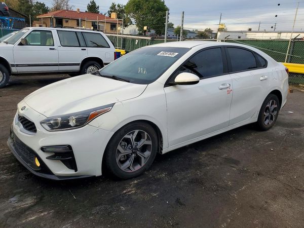2021 KIA FORTE — Front 3/4