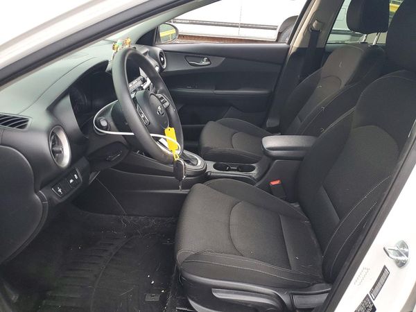 2021 KIA FORTE — DENT
