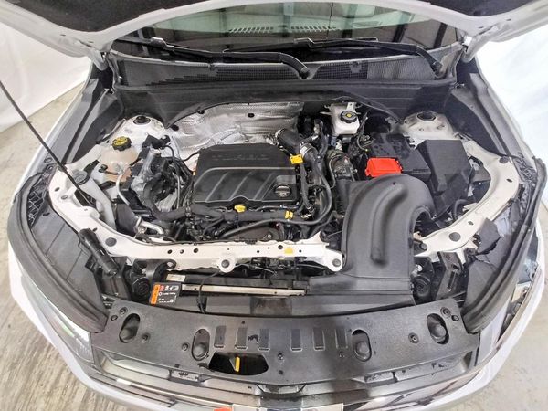 2025 CHEVROLET TRAILBLAZER LT — Engine bay