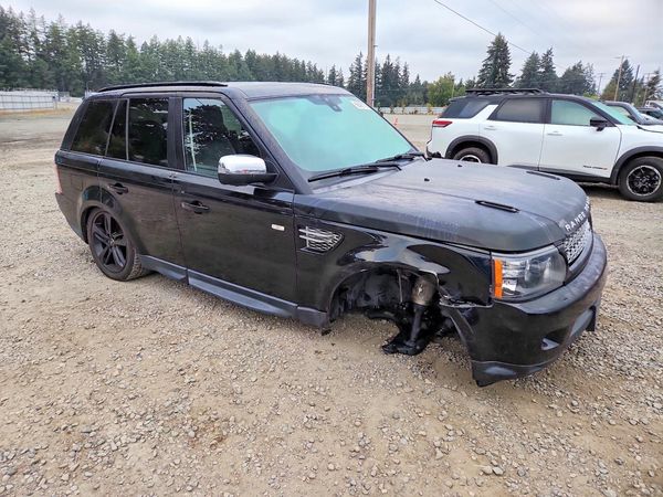 2013 LAND ROVER RANGEROVER HSE LUX — Passenger 3/4