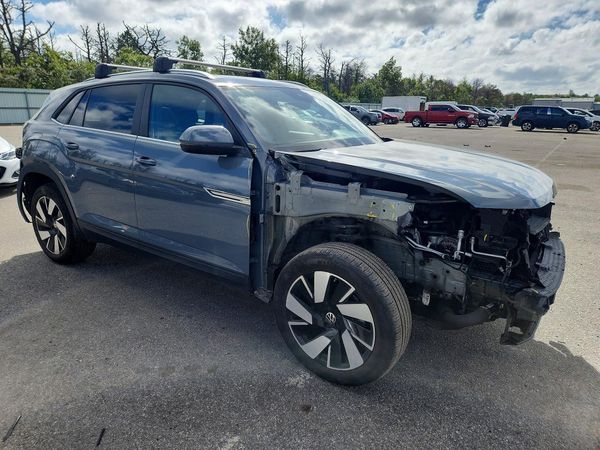 2024 VOLKSWAGEN ATLAS CROSS SPORT — Passenger 3/4