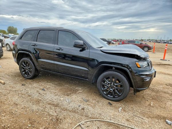 2021 JEEP GRAND CHEROKEE — Passenger 3/4