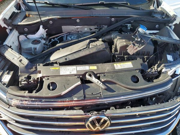 2024 VOLKSWAGEN ATLAS — Engine bay